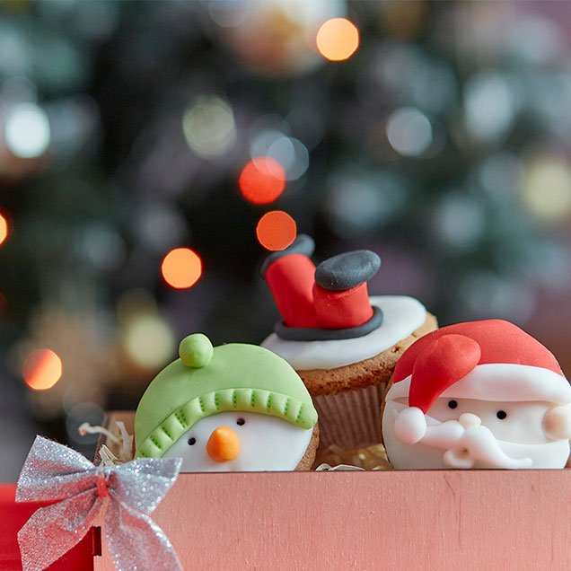 Guide to Starting a Holiday Dessert Business